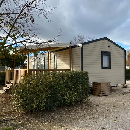 L' Arlesienne Campsite 3*
