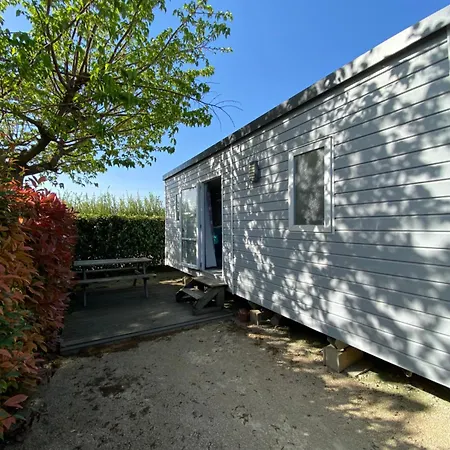 L' Arlesienne Campsite Arles